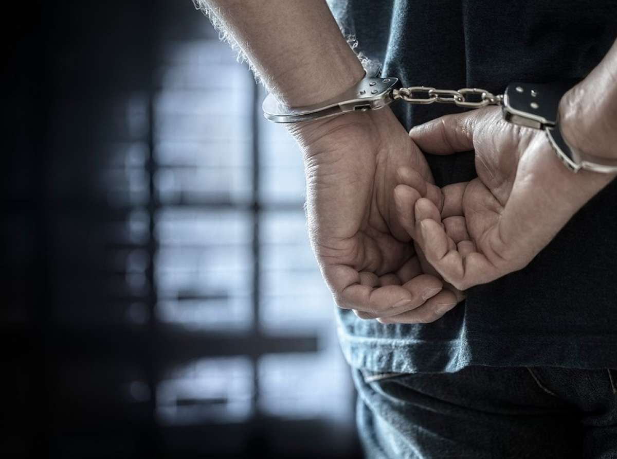 Σύλληψη φυγόποινου στη Λάρισα