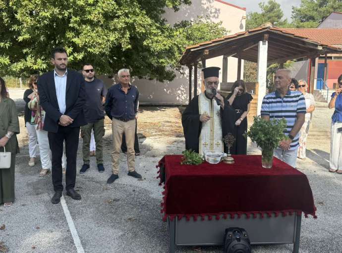 Αγιασμοί παρουσία Τσικριτσή στον Τύρναβο (VIDEO &amp; ΦΩΤΟ)