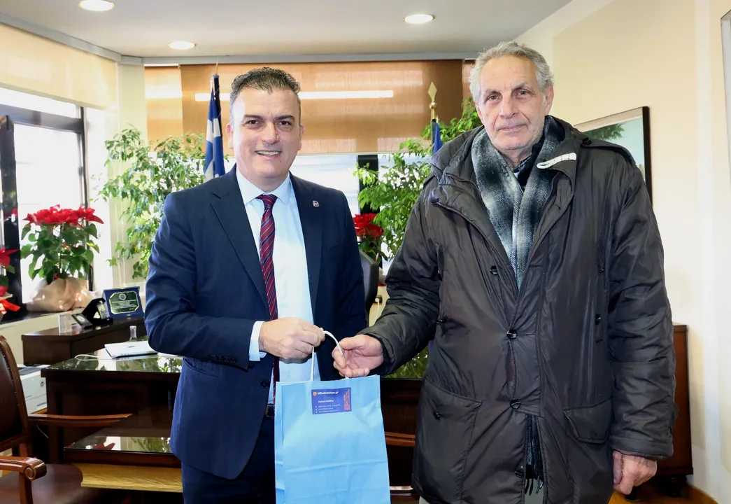 DHMARXOS PROTOXRONIATIKO FLOURI MAKRHS