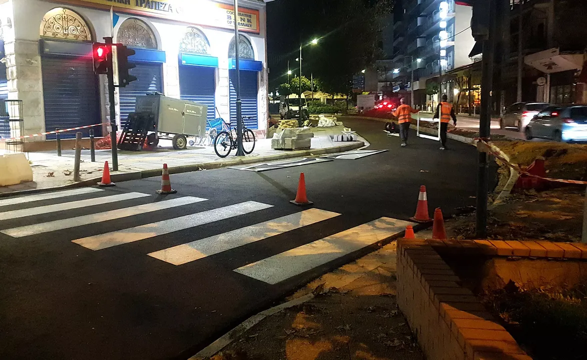 Στην κυκλοφορία από σήμερα το πρωί η Μανωλάκη (ΦΩΤΟ)