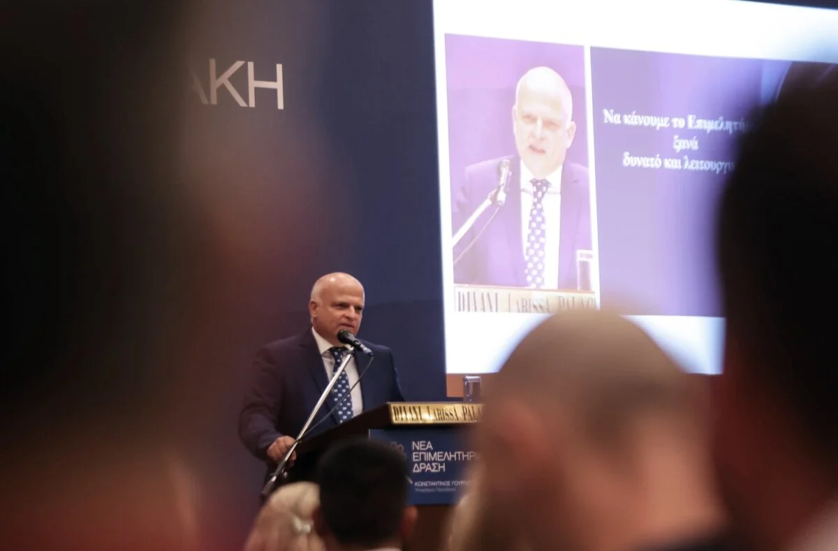 Τα πρόσωπα του νέου Δ.Σ. στο Επιμελητήριο Λάρισας