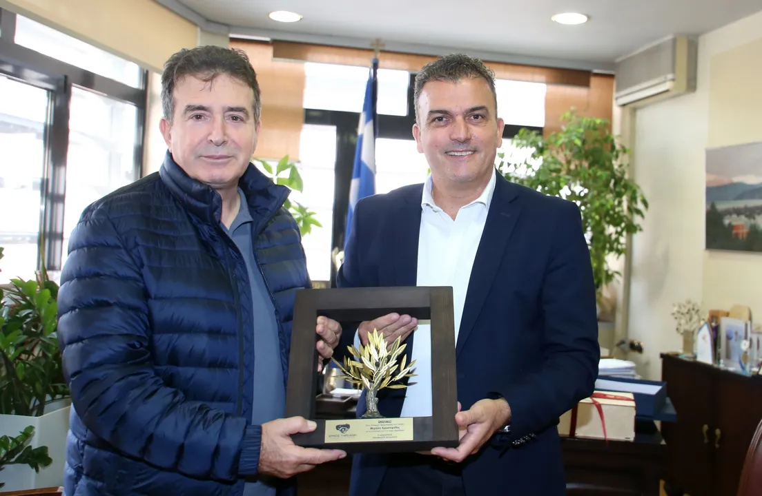 mamakos xrysox