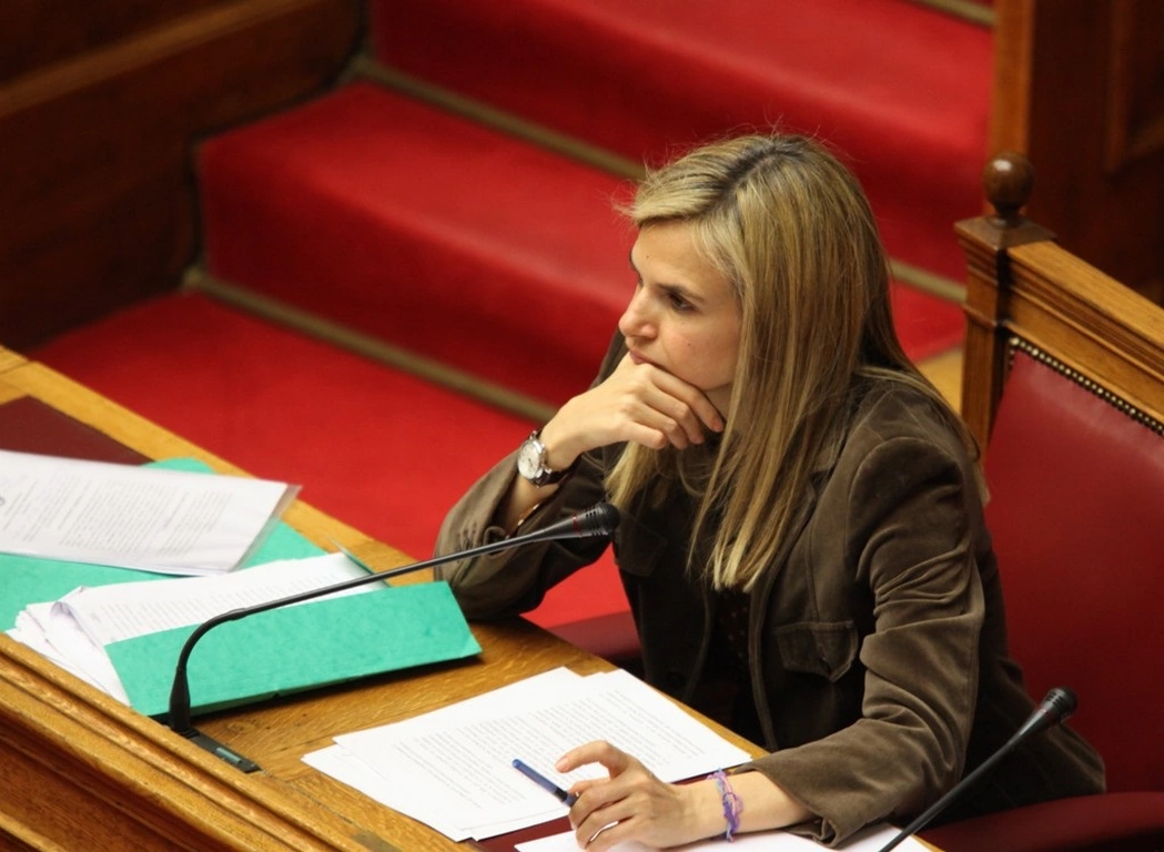 Στη Λάρισα ενόψει της Περιφερειακής Συνδιάσκεψης του ΠΑΣΟΚ η Μιλένα Αποστολάκη