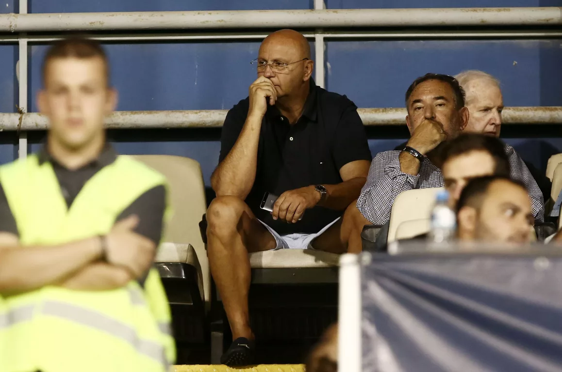 Πρεμιέρα εντός για την Κ19 της ΑΕΛ στην τελική φάση κι ο "Μονέ"... στον κόσμο του!