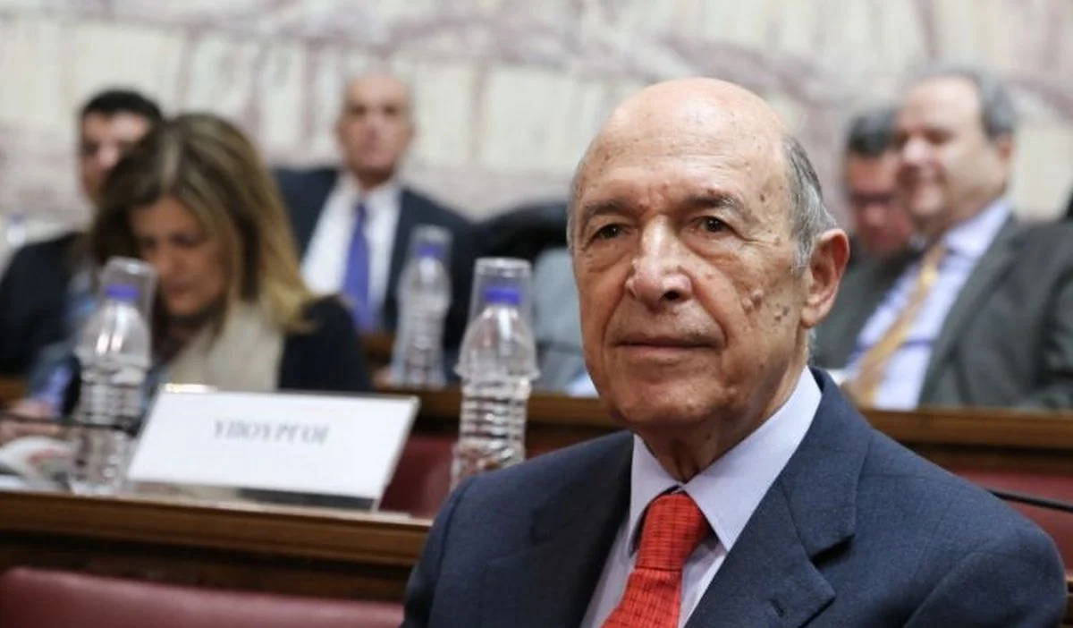 Πέθανε ο Κώστας Σημίτης