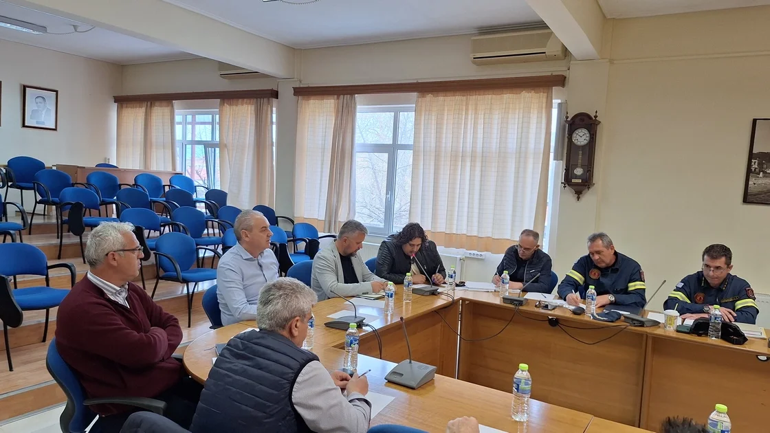 Δήμος Ελασσόνας: Σύσκεψη για την πολιτική προστασία και τις πυρκαγιές