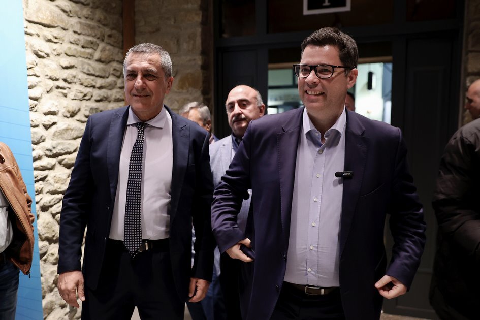 Κυβερνητική στήριξη σε Κουρέτα από τον Κοντογεώργη