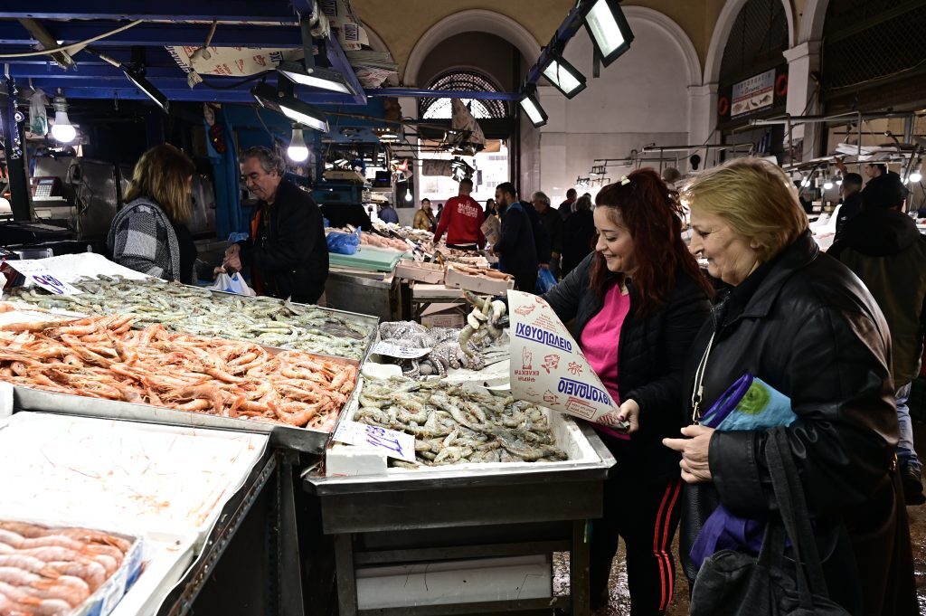 Στα ύψη το κόστος για το τραπέζι της Καθαράς Δευτέρας