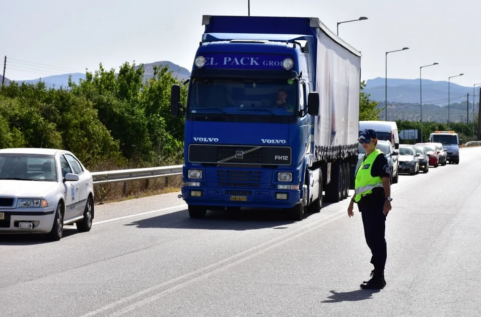 Τα αυξημένα μέτρα της Τροχαίας για το Δεκαπενταύγουστο
