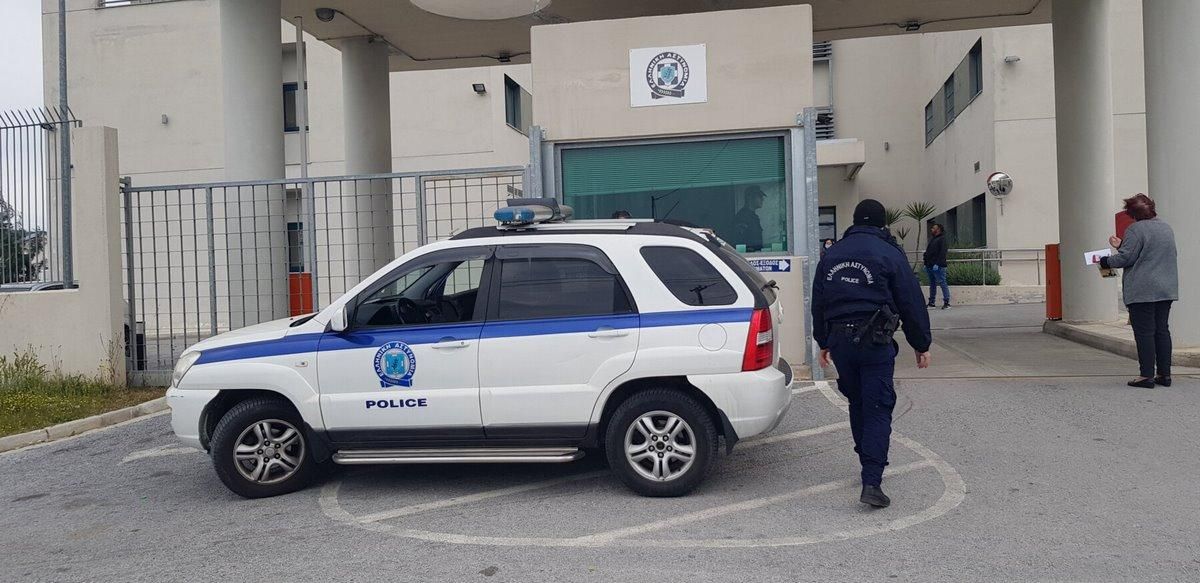 Ελεύθερος μετά από έναν χρόνο o 42χρονος Λαρισαίος που επιτέθηκε με μαχαίρι σε φίλο και βρέφος!