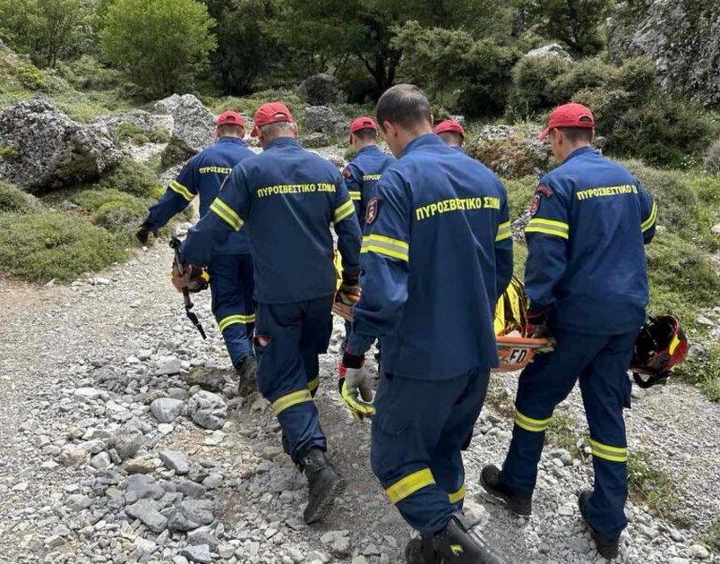 Εγκλωβισμός ατόμου σε σπήλαιο - Σε εξέλιξη η επιχείρηση για τον απεγκλωβισμό του 