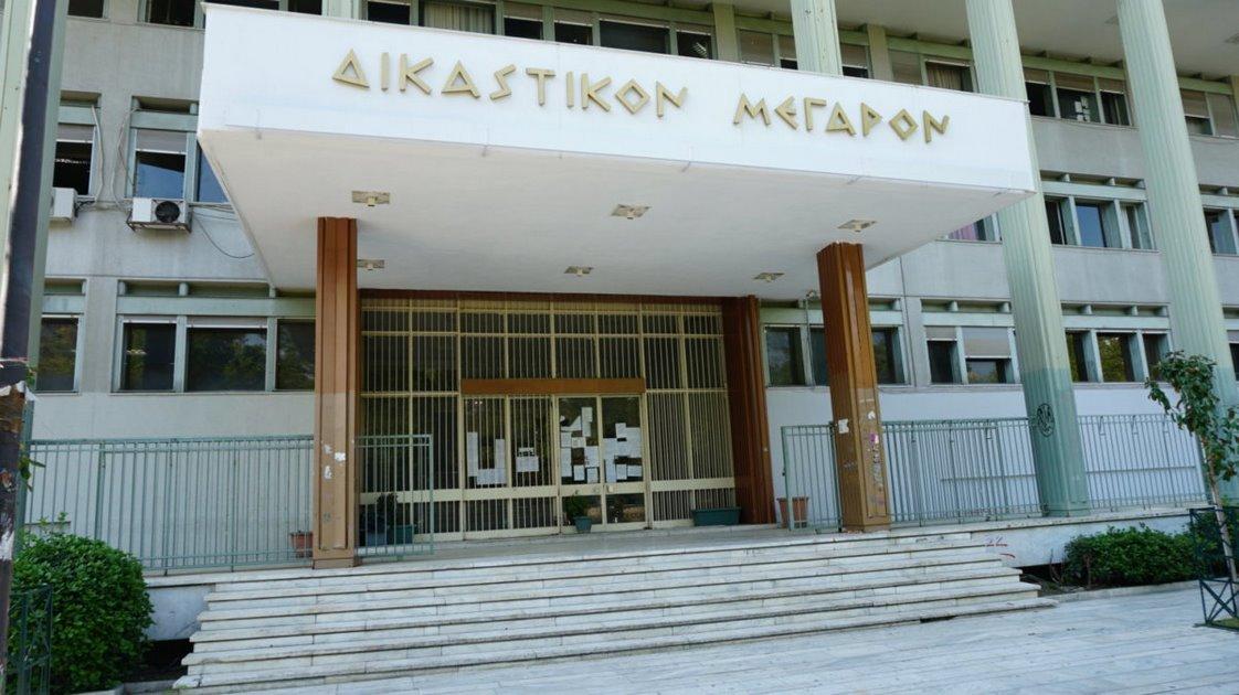 Λάρισα: Σύλληψη επισκέπτη για απείθεια και βία κατά αστυνομικών