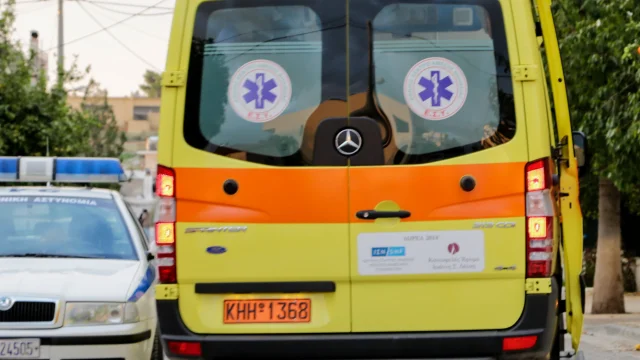 50χρονος τραυματίστηκε σοβαρά από μάρμαρα που έπεσαν από μπαλκόνι 