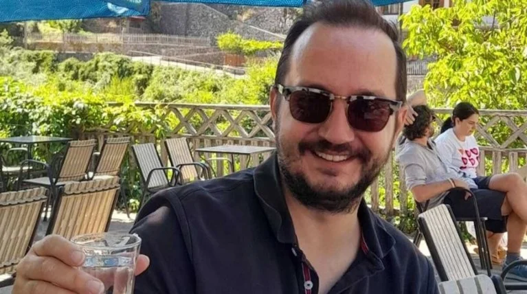 Η υπόθεση δεν κλείνει!!! 