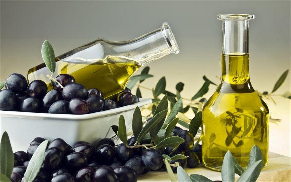 Ελαιόλαδο: Οι πρώτες ενδείξεις δείχνουν φθηνότερες τιμές τη νέα σεζόν
