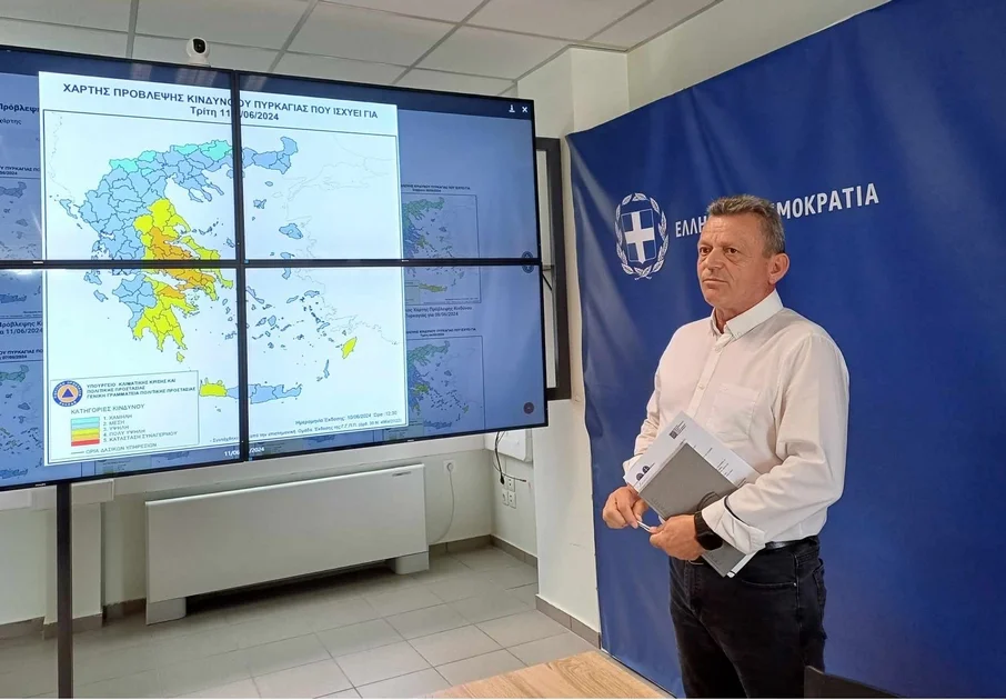 Ξαφνικό "αντίο" Λεοντάρη στην Πολιτική Προστασία της Περιφέρειας!