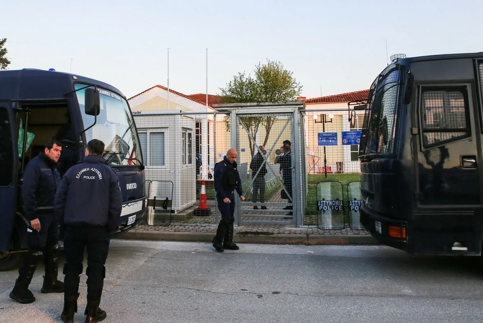 Έλεγχος για την αίθουσα της δίκης των Τεμπών ύστερα από εισαγγελική παραγγελία